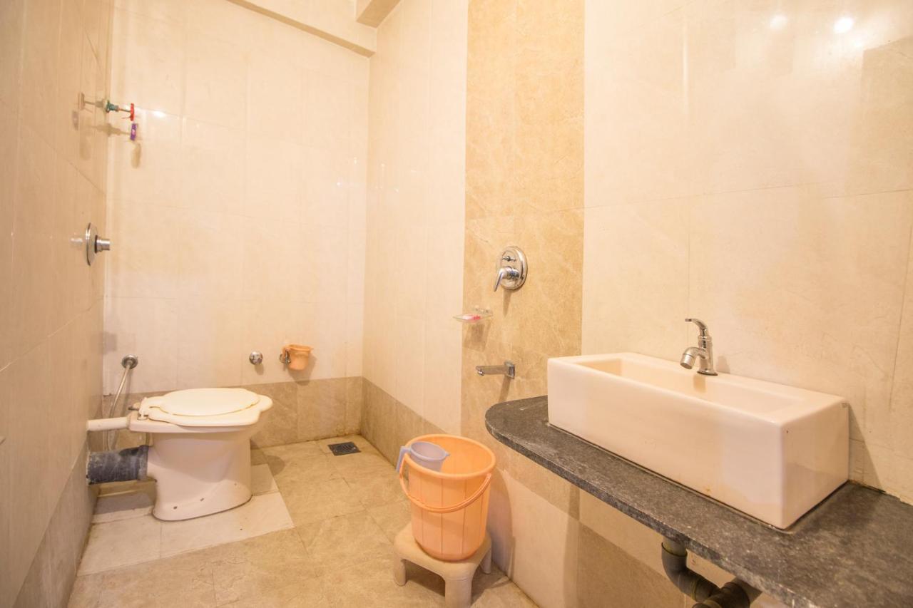 Hotel Yogiraj Palace Shegaon Buitenkant foto